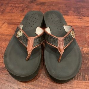 A Micheal kors sandal